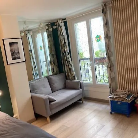 Large Flat In Montmartre With Terrace * Parigi
